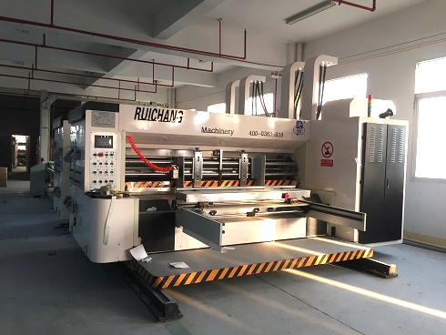 《一口气看完偷渡的女人》午夜高清完整版4