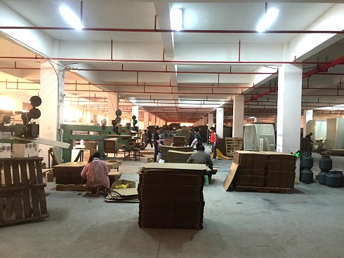 《一口气看完偷渡的女人》午夜高清完整版3